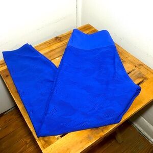 Athleta Phenom Camo 7/8 Leggings